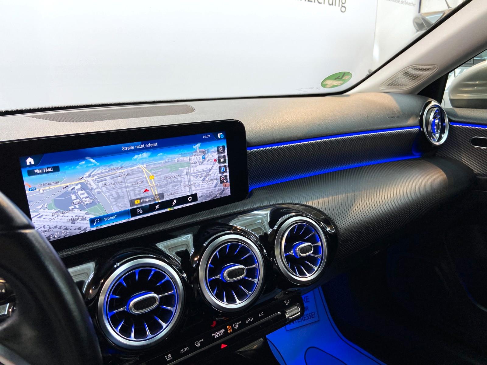 Mercedes-Benz A-Class A Limousine Sonderedition Automatik LED, миниатюра 22