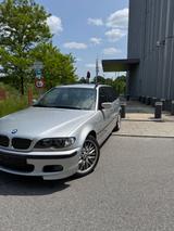 BMW 330xi touring - *Voll* *kein Rost* - BMW 3er Reihe aus 2001