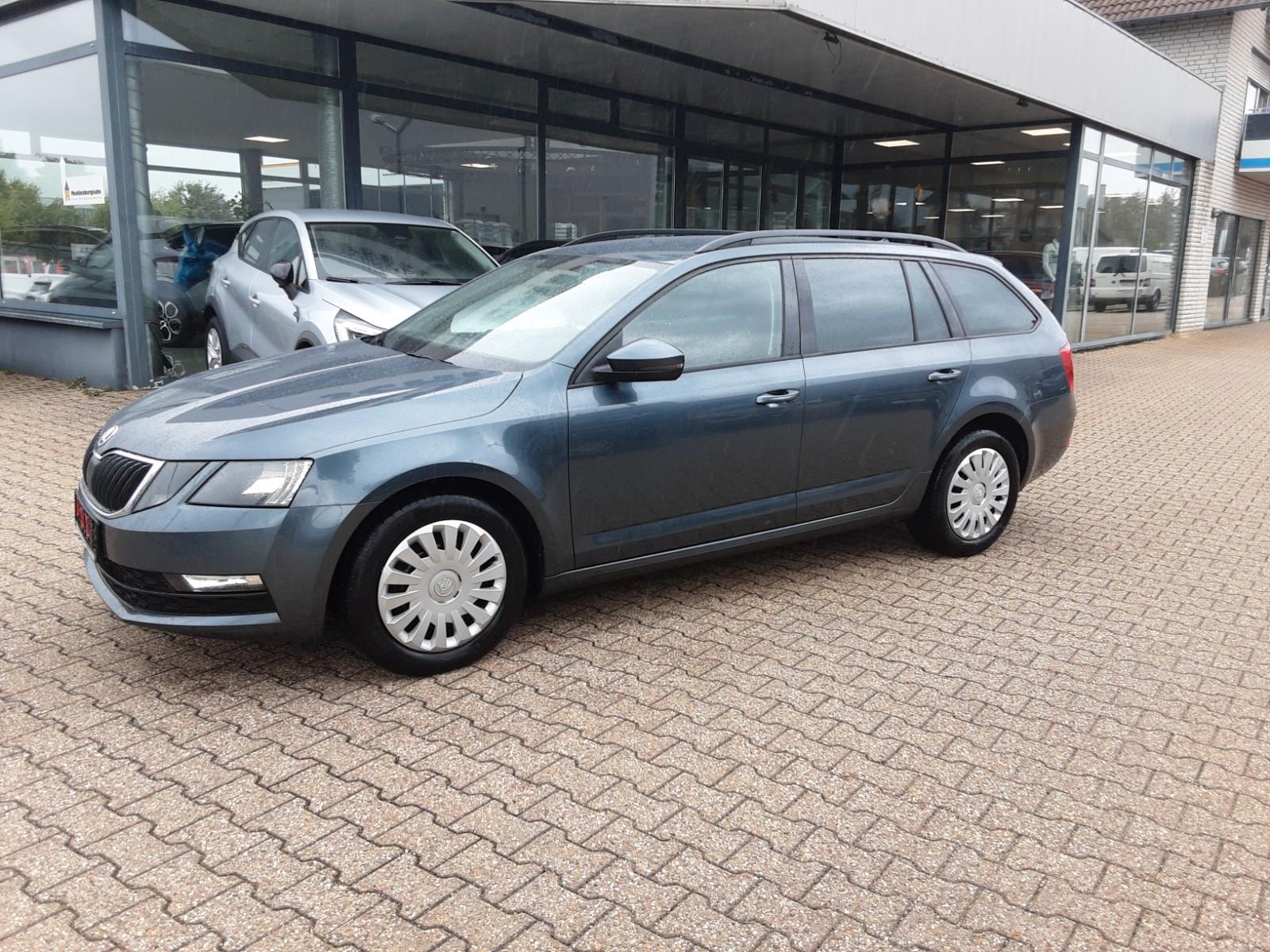 Skoda Octavia Combi Ambition GRA NAVI Apple