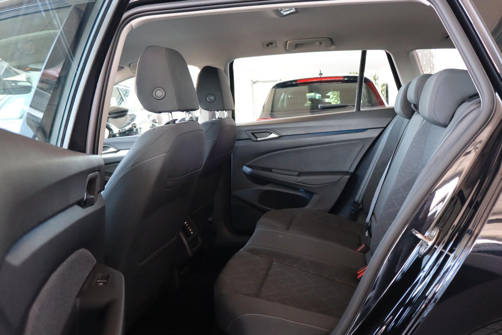 Volkswagen Golf VIII Variant 2.0 TDI DSG,PDC,NaviLED,1.Hand, миниатюра 8