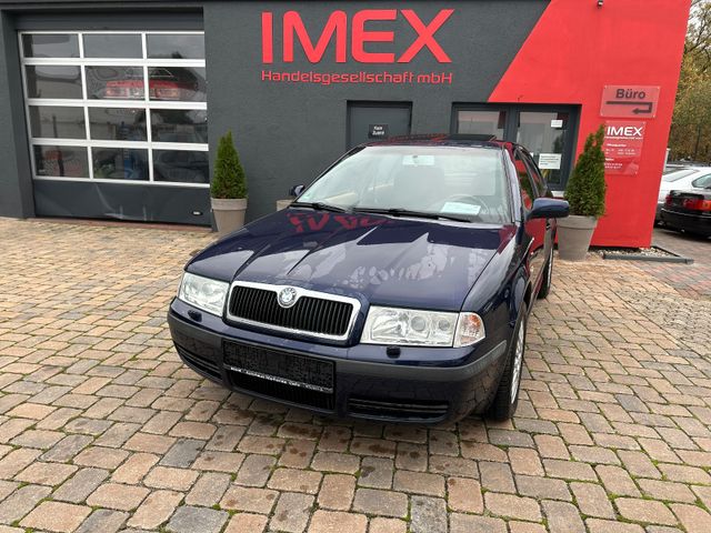 Skoda Octavia Elegance 1.8 T 150 PS HU neu Navi SH