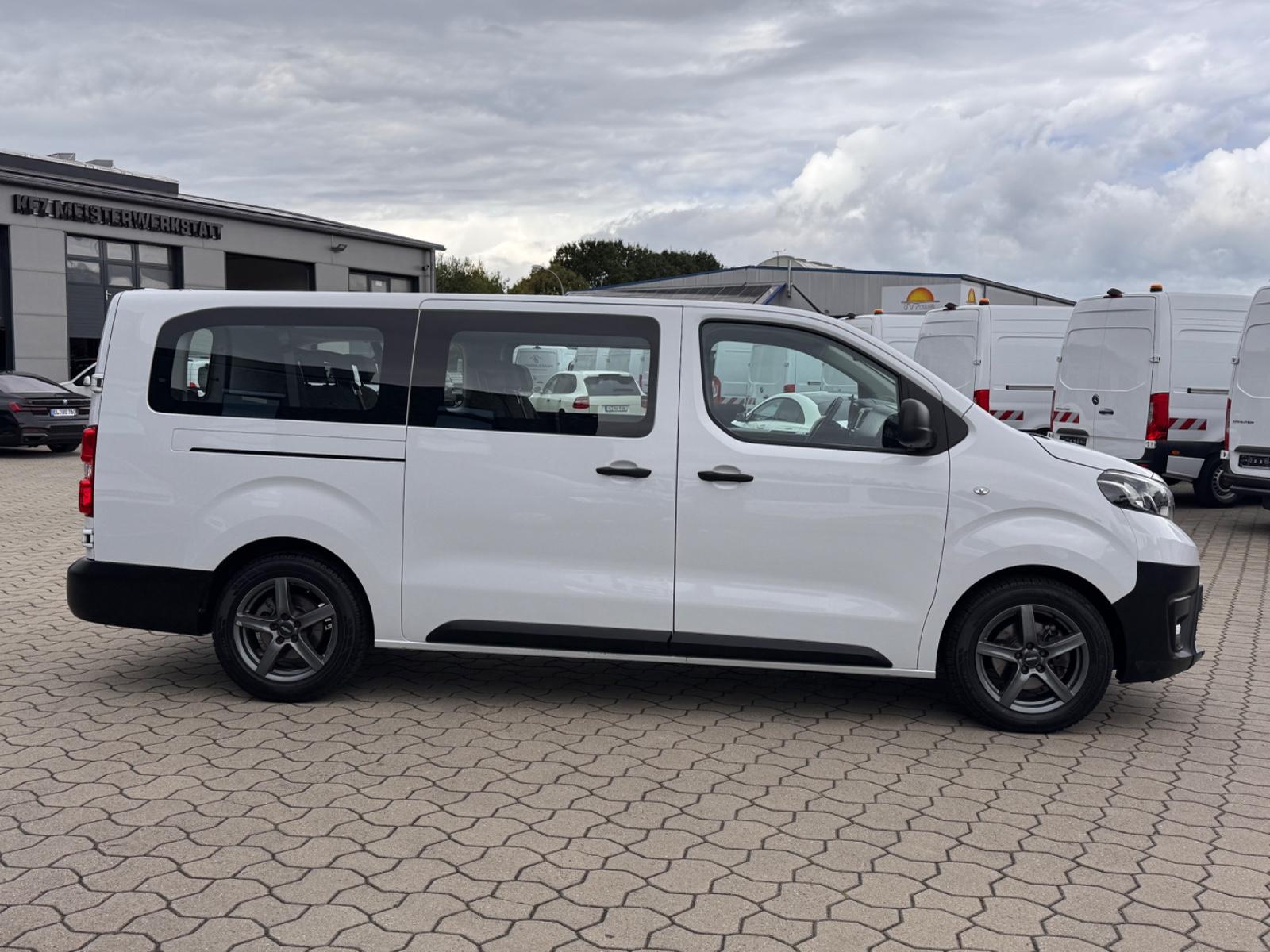 Toyota Proace L2 Kombi*Klima*Tempomat*Navi*9. Sitzer*