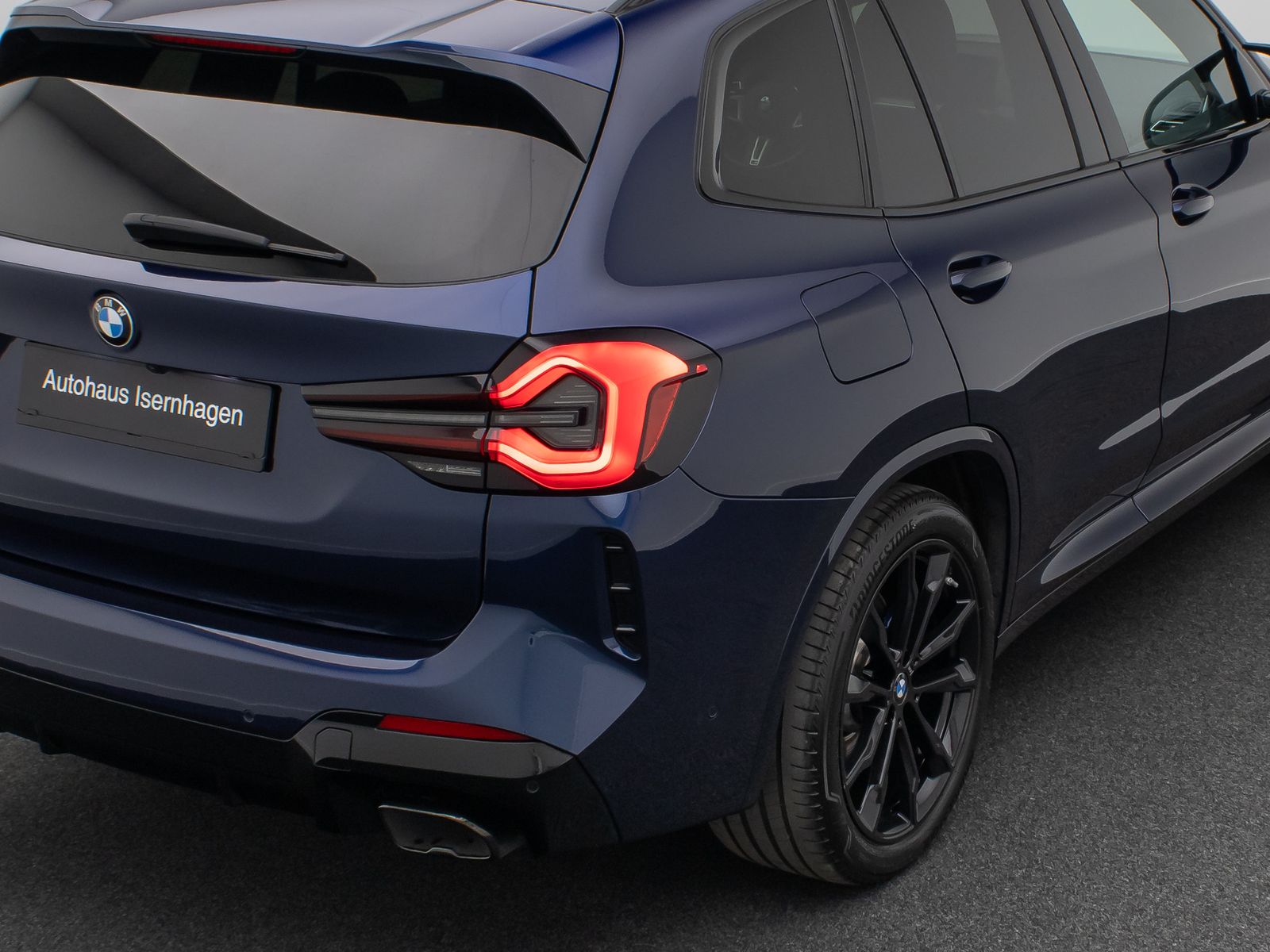 Fahrzeugabbildung BMW X3 M40i 360°Laser HUD DAB HiFi WLAN Komfort AHK