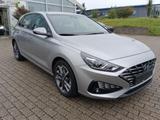 Hyundai i30 1.0 T-GDI 48V-Hybrid Trend GJR ISOFIX LED - Hyundai i30 Gebrauchtwagen in Kiel