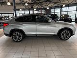 BMW X4 xDrive 20 d - silberne BMW X4