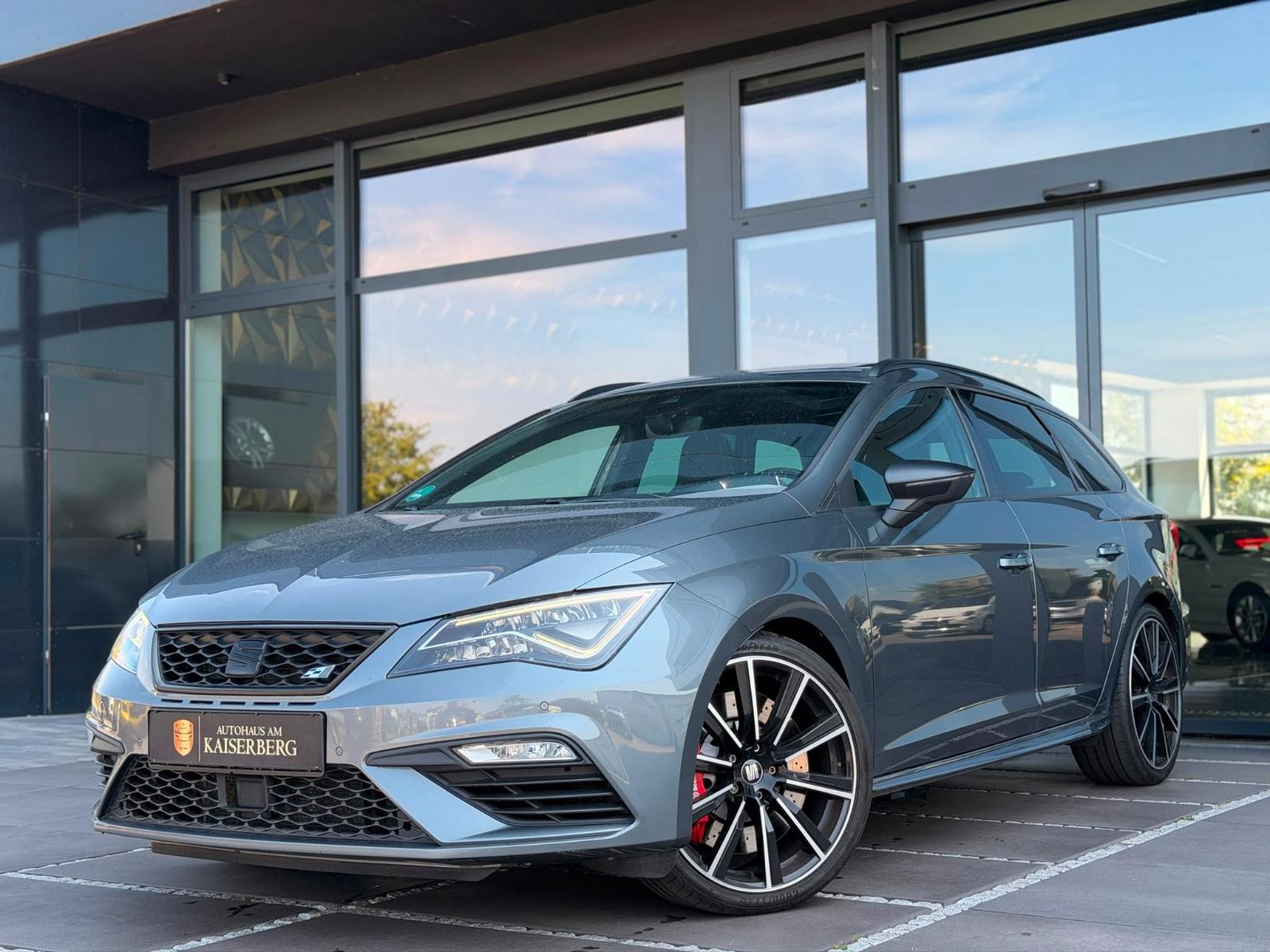 Seat Leon ST Cupra 300 4Drive *PANO+