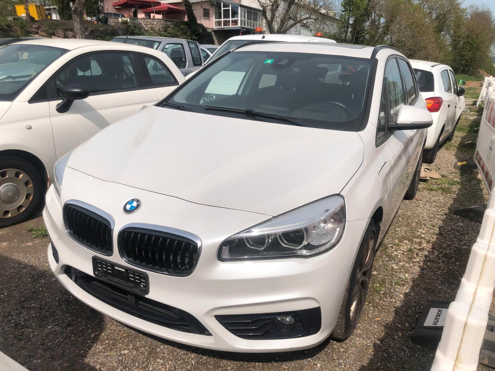 BMW 225 2 Active Tourer 225 xe Sport Line HYBRID