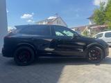 Porsche Cayenne Turbo 21ZOLL LED SportDesign Chrono - Porsche Cayenne Gebrauchtwagen in Stuttgart