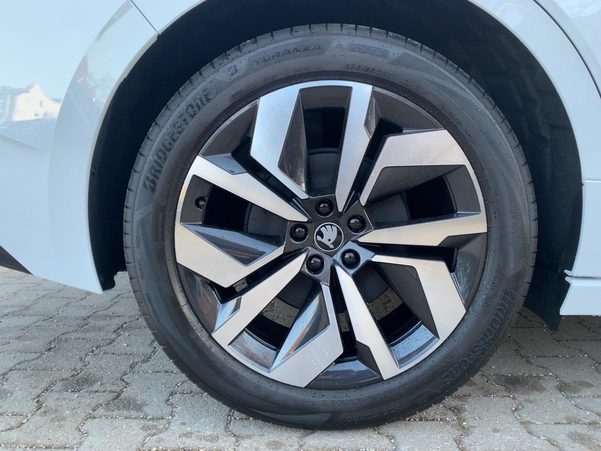 Skoda Enyaq - Bild 12