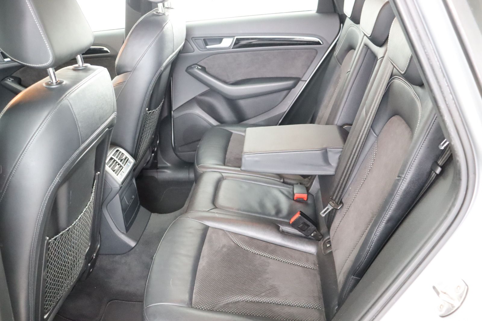 Fahrzeugabbildung Audi Q5 3.0 TDI quattro S- line * Bi- Xe