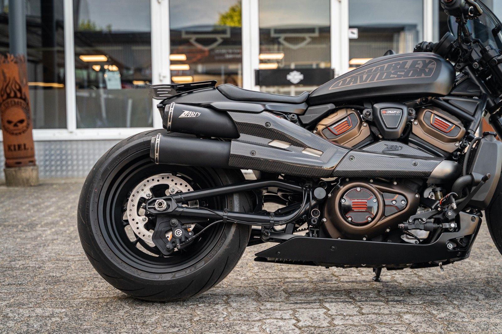 Fahrzeugabbildung Harley-Davidson SPORTSTER S RH1250S HD-Kiel 240er-Umbau