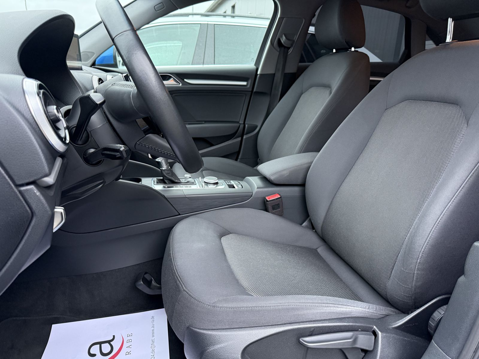 Fahrzeugabbildung Audi A3 Limousine 35 TFSI Aut. NAV+XEN+SHZ+APS+TEMPO