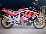 Suzuki GSX/R 1100    GV 73 C - SUZUKI GSX R 1100