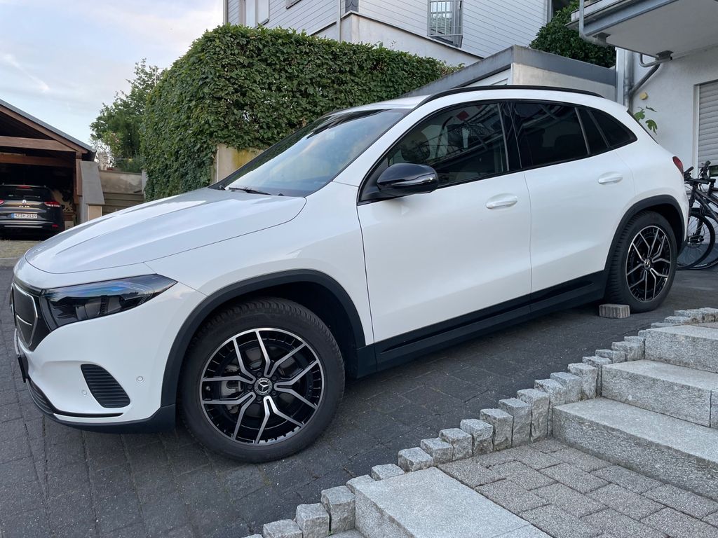 Image of Mercedes-Benz EQA