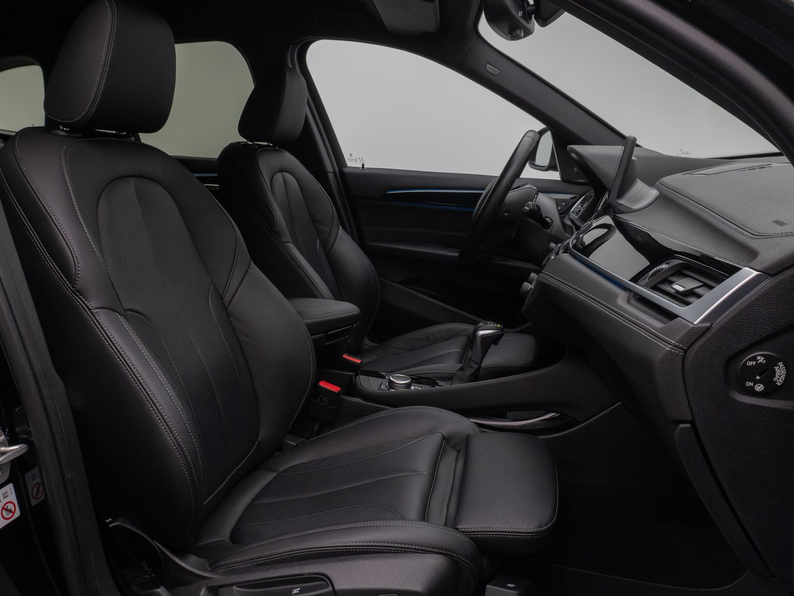 Fahrzeugabbildung BMW X1 xD25e xLine Kamera HUD DAB H/K Komfort Sport