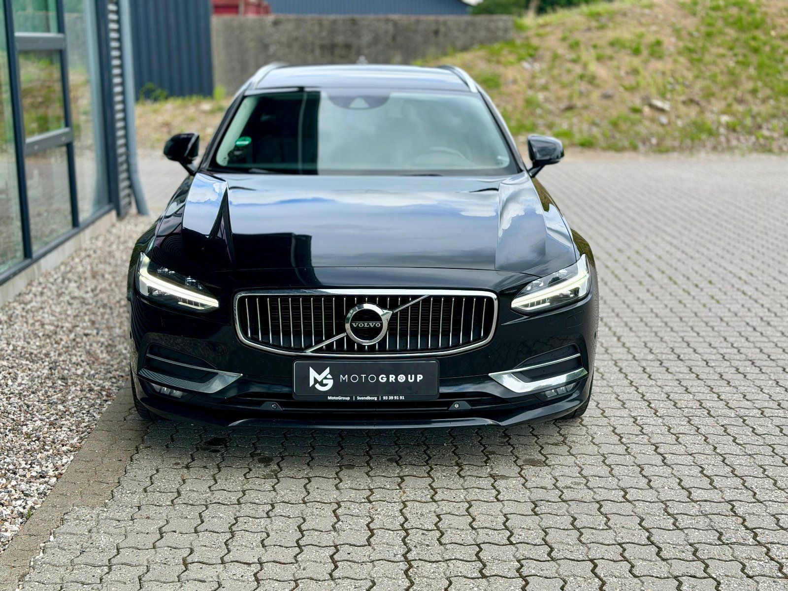 VOLVO V90