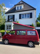 Volkswagen T4 California - rote Volkswagen T4 California