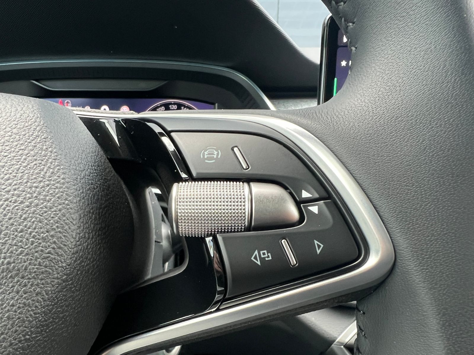 Fahrzeugabbildung SKODA Octavia Combi Balance 1.5 TSI mHEV DSG *AHK, Tra