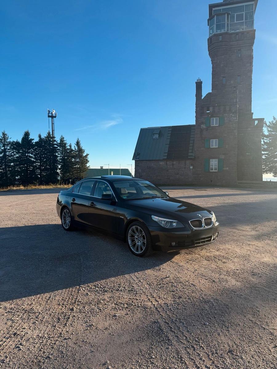 BMW 525