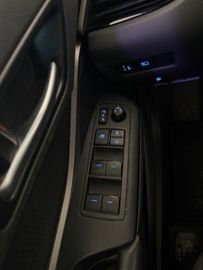Toyota C-HR - 4