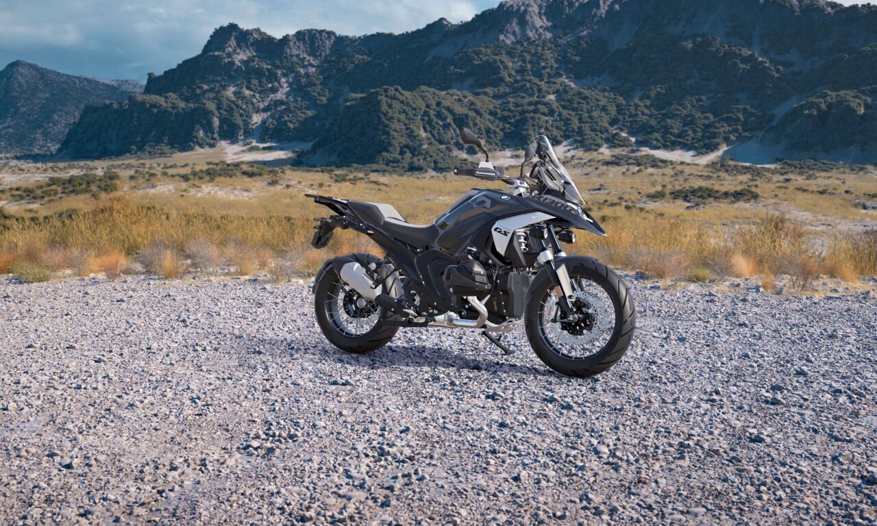 Fahrzeugabbildung BMW R 1300 GS Triple Black ASA inkl. Zubehör im Wert