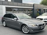 BMW 520 d Touring Automatik*Navi*Bi-Xenon*Kamera*HUD - BMW 520 aus 2012 mit Diesel-Antrieb: Kombi