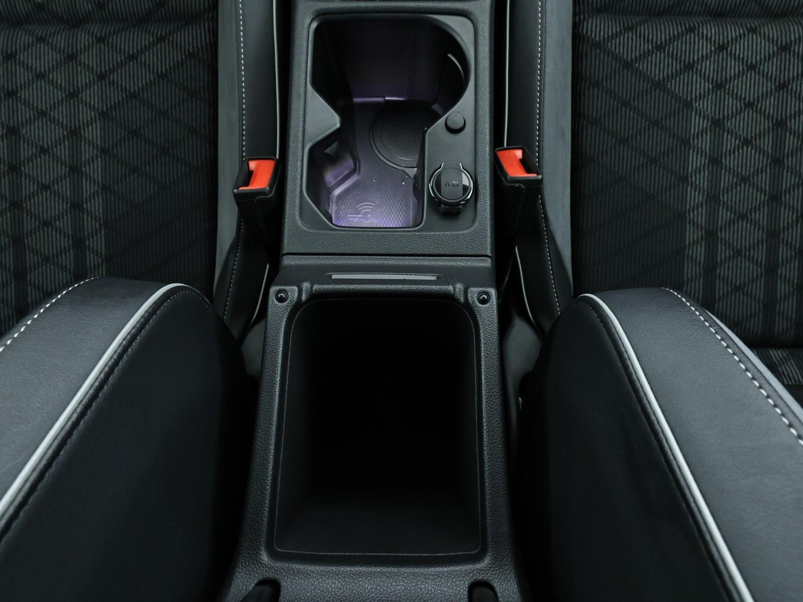 Volkswagen Golf VIII 2.0 TDI R-Line Navi Kamera, миниатюра 14