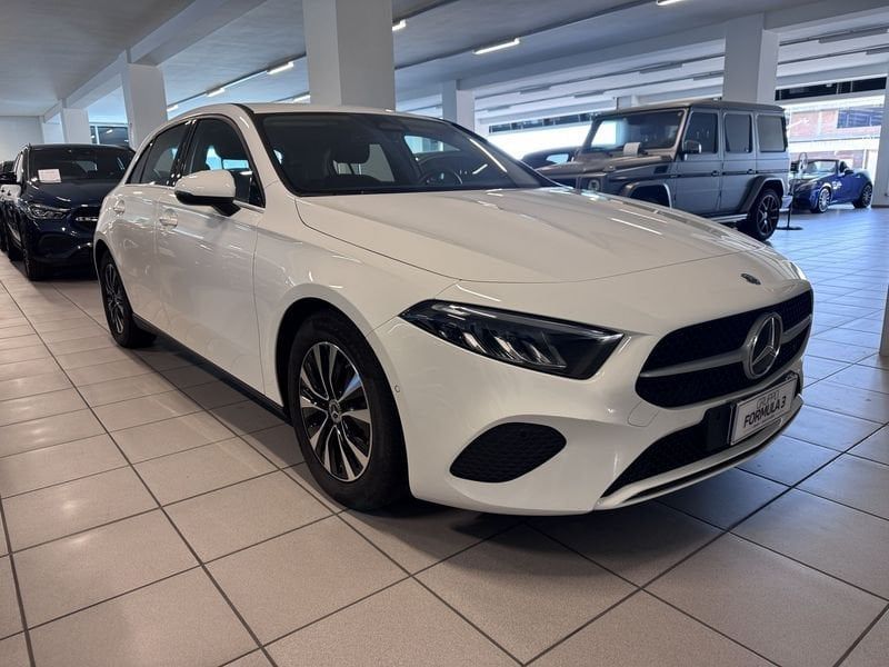 Other Mercedes-Benz Classe A A 180 d Advanced auto imagem 2