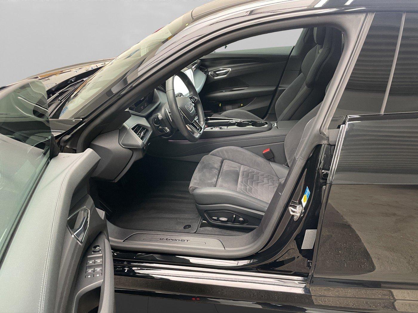 Audi e-tron GT quattro RFK SHZ MATRIX PANO B&O