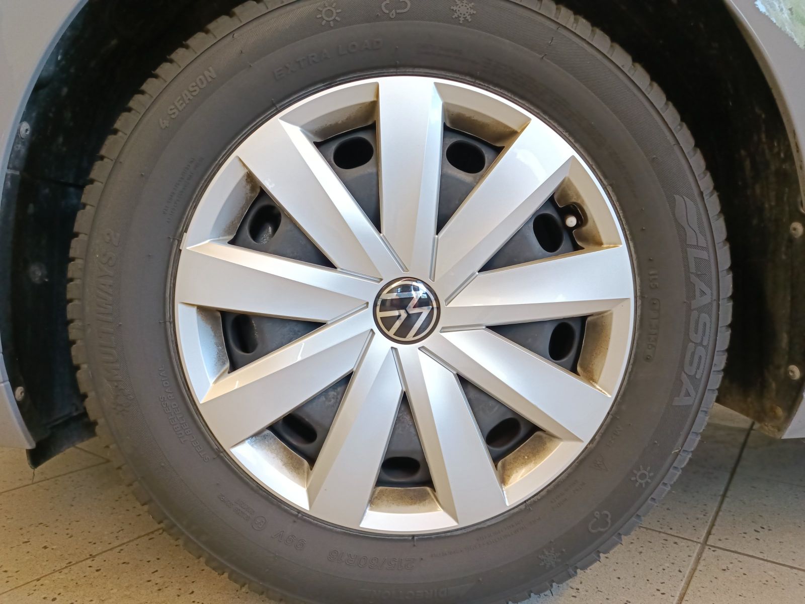 Volkswagen Passat Variant - Bild 7