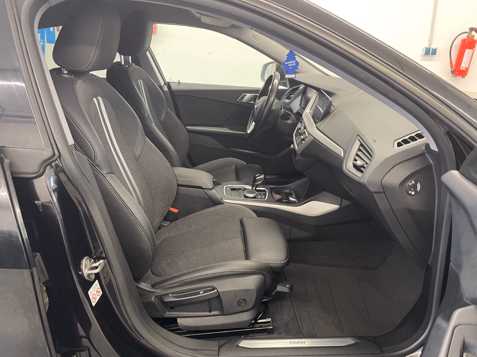 BMW 216d Gran Coupe *LED*NAVI*Live Cockpit*SHZ*PDC*A