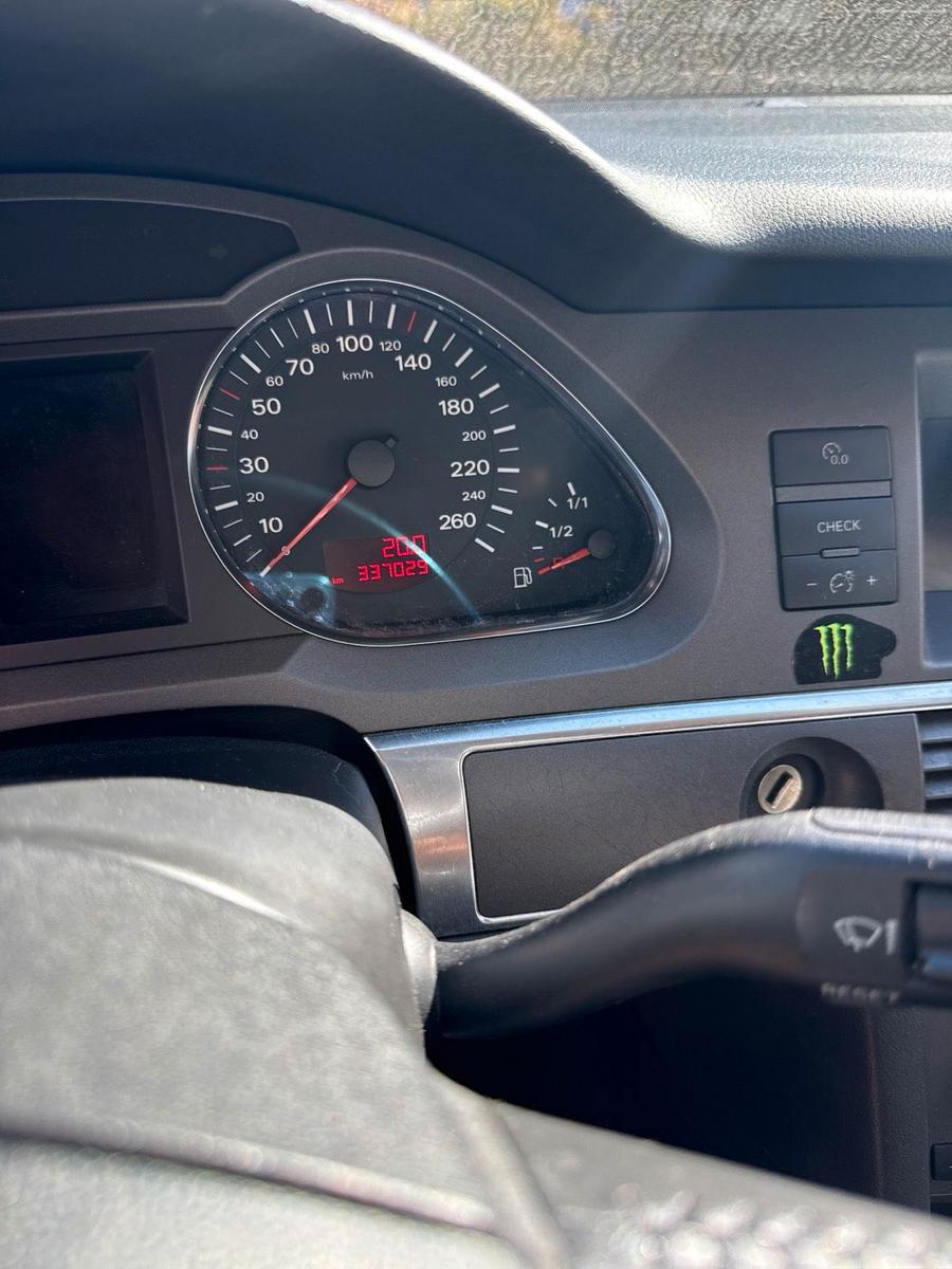 Audi A6 2005 — photo 9