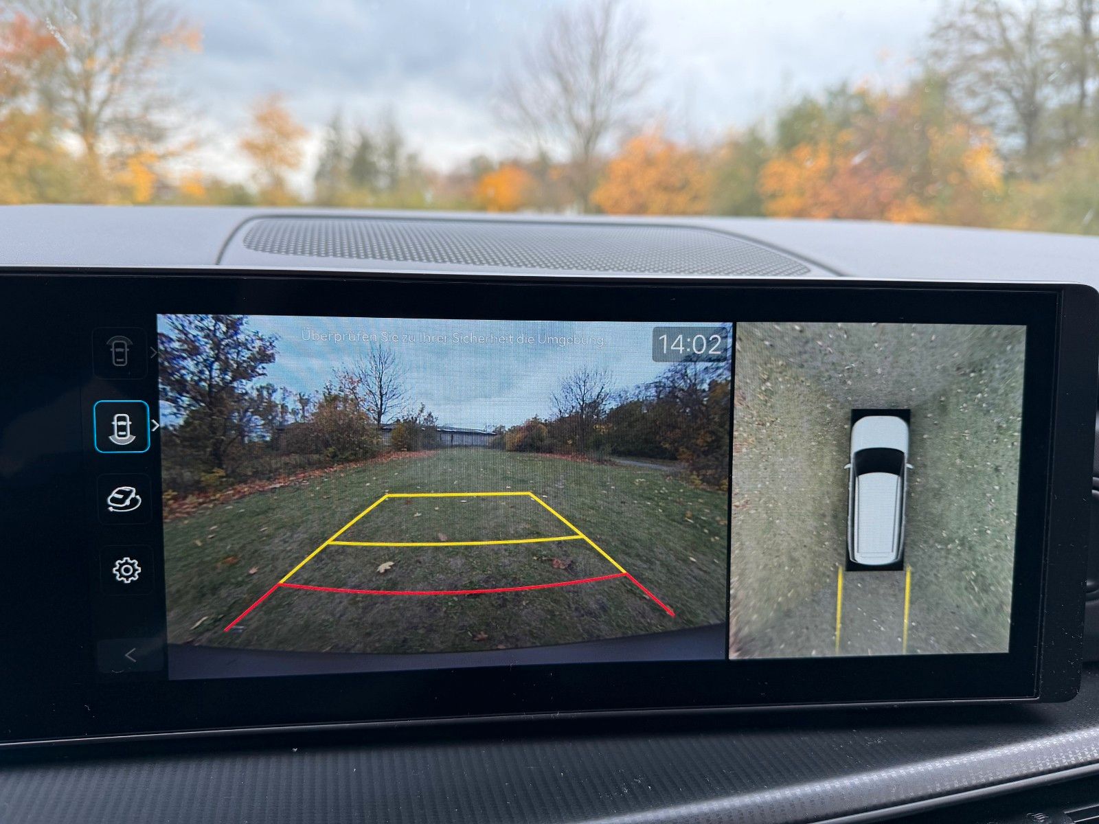 Fahrzeugabbildung Hyundai SANTA FE 1.6T-GDI HEV Blackline *Standhzg*AHK*