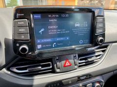 Fahrzeugabbildung Hyundai i30 1.0 AAC KAMERA SHZ ALLWETTER CARPLAY ALU