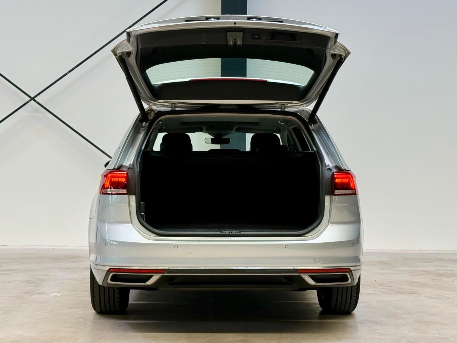 Volkswagen Passat VARIANT GTE 1.4 TSIeHybrid*LEDER*AHK*PANO, миниатюра 24