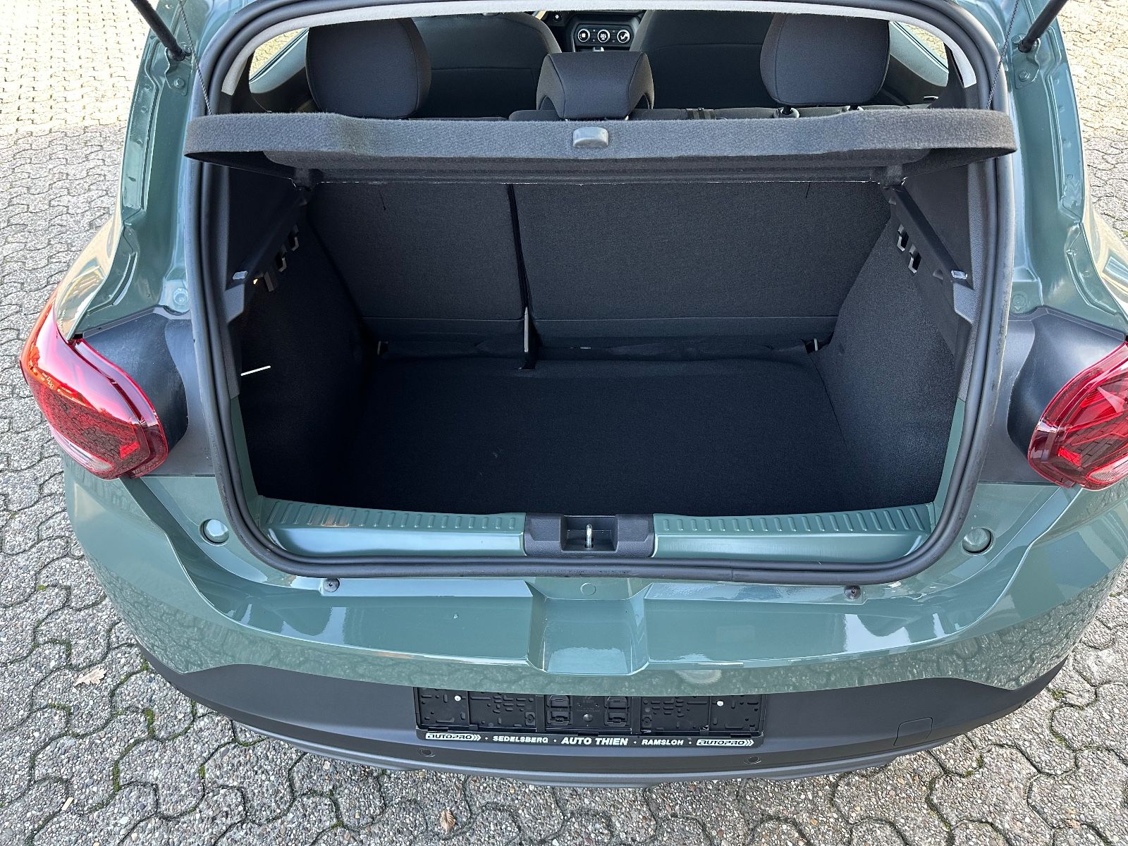 Fahrzeugabbildung Dacia Sandero Stepway Expression CVT LED/PDC/Carplay