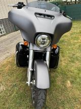 Harley-Davidson Street Glide - STREET GLIDE