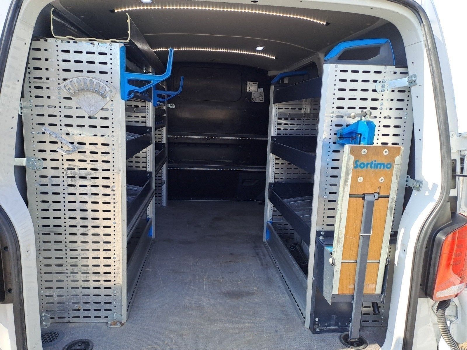 Volkswagen T6 Transporter - Bild 13