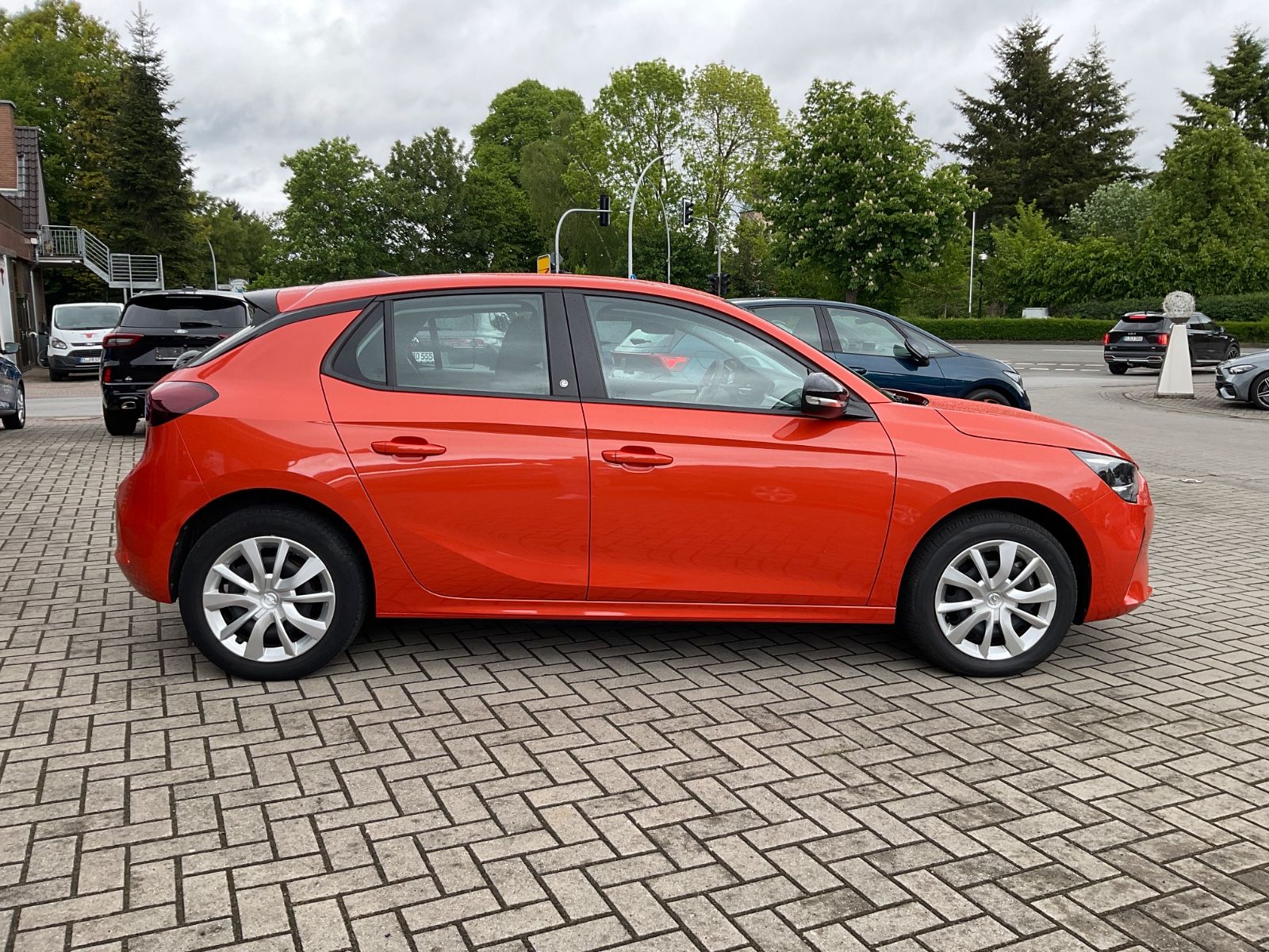 Fahrzeugabbildung Opel Corsa 100KW Edition,50 KWS,CarPlay,Spur,Telefon