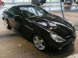 Mercedes-Benz Mercedes SLK 200 Kompressor AMG Line - Mercedes-Benz SLK 200 aus 2010: Kompressor