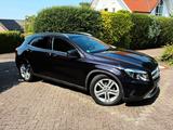 Mercedes-Benz Top Gepflegt! PANORAMADACH, wenig Kilometer, TÜV - : Violett