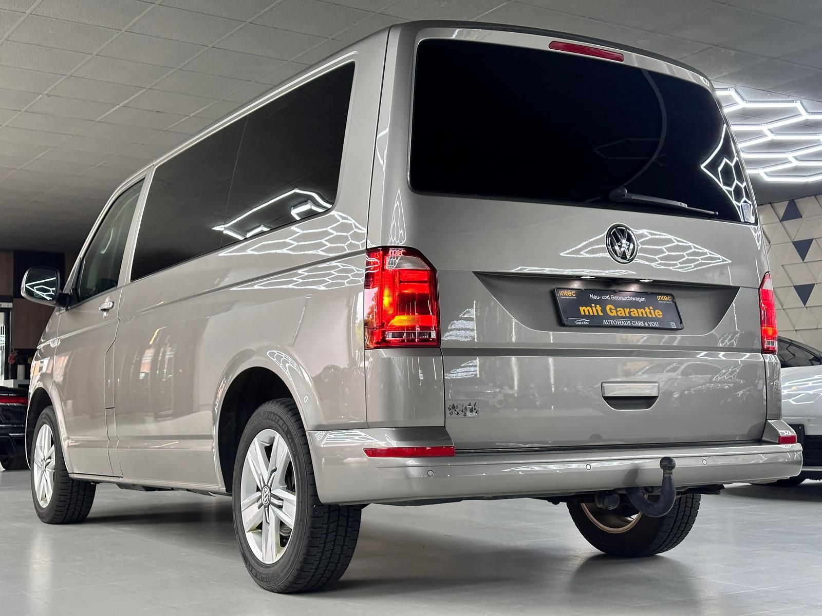 Volkswagen T6 Multivan Comfortline 2.0 TDI DSG AHK SHZ CAM foto 6