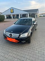 Mercedes-Benz Biete hier ein sehr schönes und gepflegtes... - Mercedes-Benz E 220 aus 2007