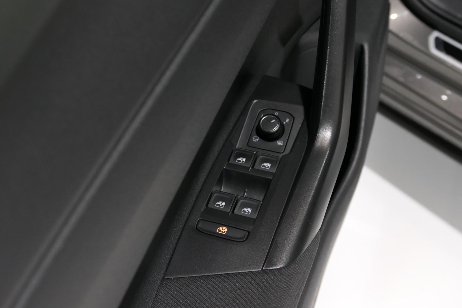 Volkswagen Polo VI GTI DSG *Pano*Activeinfo*Keyless*Brescia, миниатюра 26