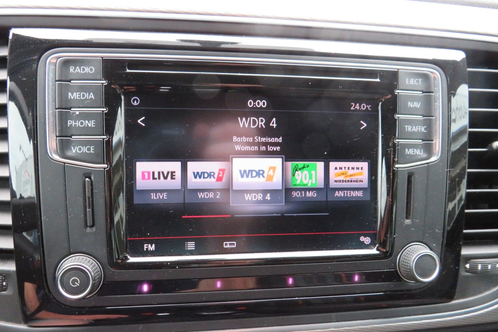 Fahrzeugabbildung Volkswagen Beetle Lim. Club XENON NAVI APP-CONNECT PDC 18`