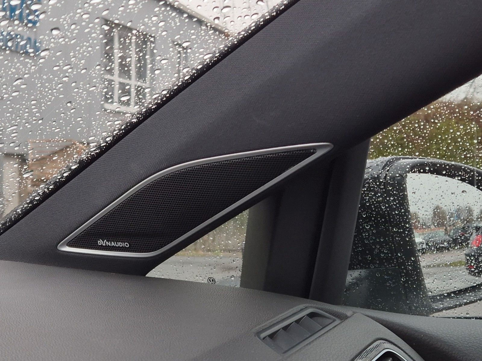 Fahrzeugabbildung Volkswagen GOLF VII GTI PERFORM DSG KAM NAVI XENON DYNAUDIO