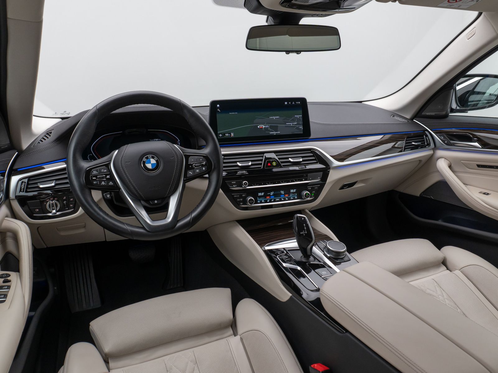 Fahrzeugabbildung BMW 530i Luxury Line Kamera Laser HUD DAB H/K SoftCL