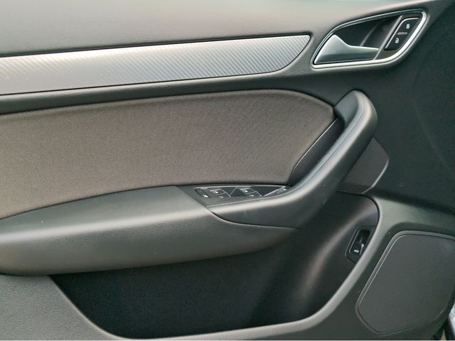 Q3 1.4 TFSI design KAMERA SITZHEIZUNG AHK LED