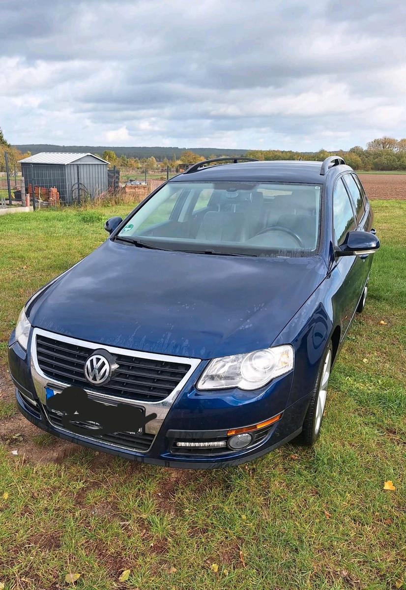 Volkswagen Passat 2009 — салон