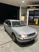 Volvo V40 1.8 - - gebrauchte Volvo V40 aus dem Jahr 1999